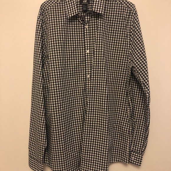 Button up shirt - Picture 5 of 5